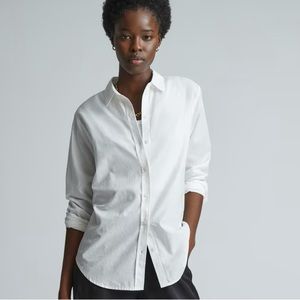 Everlane | NWT The Silky Cotton Relaxed Shirt | Off White | Size 6
